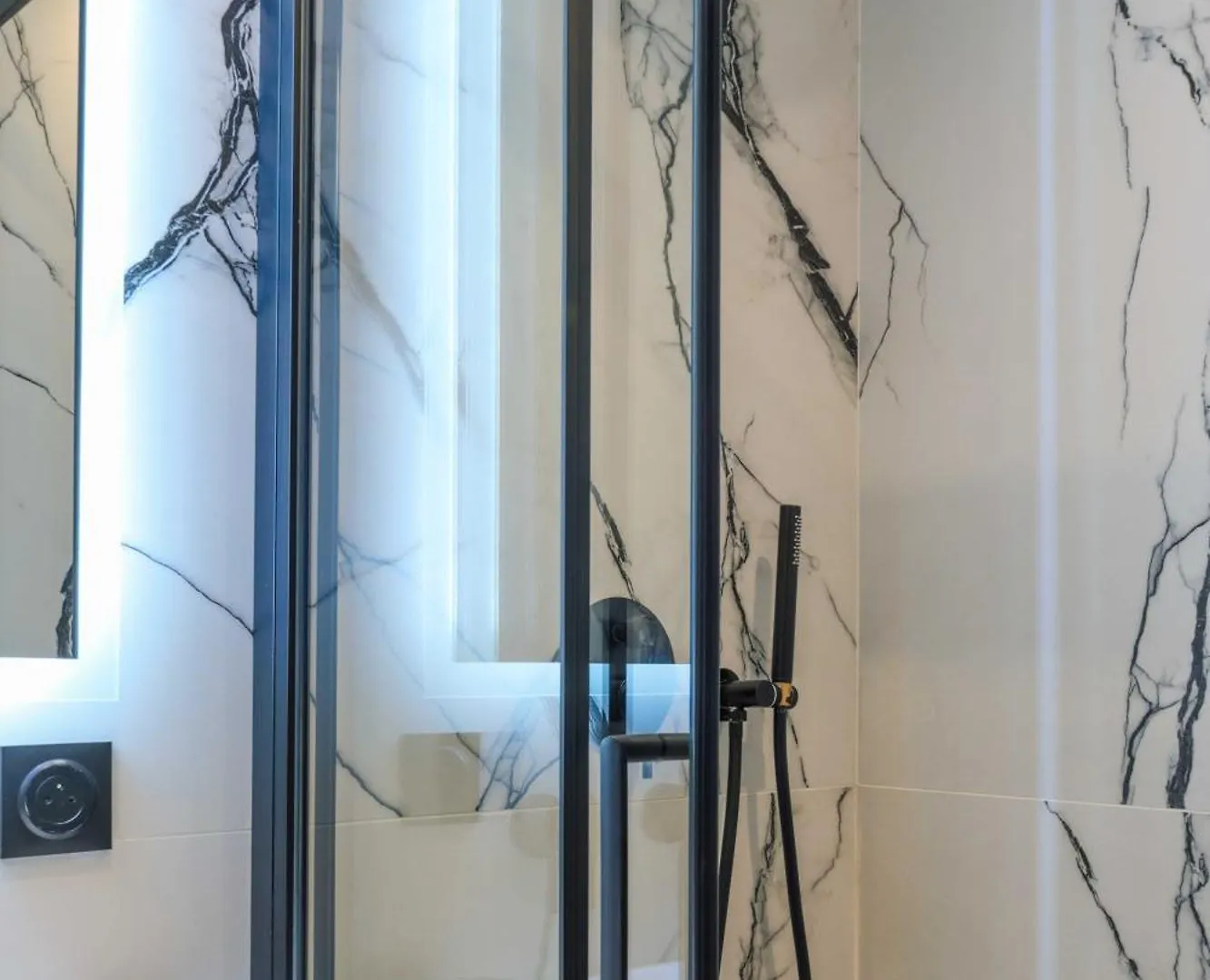 Superb Apartment La Sorbonne Latin Quarter パリ