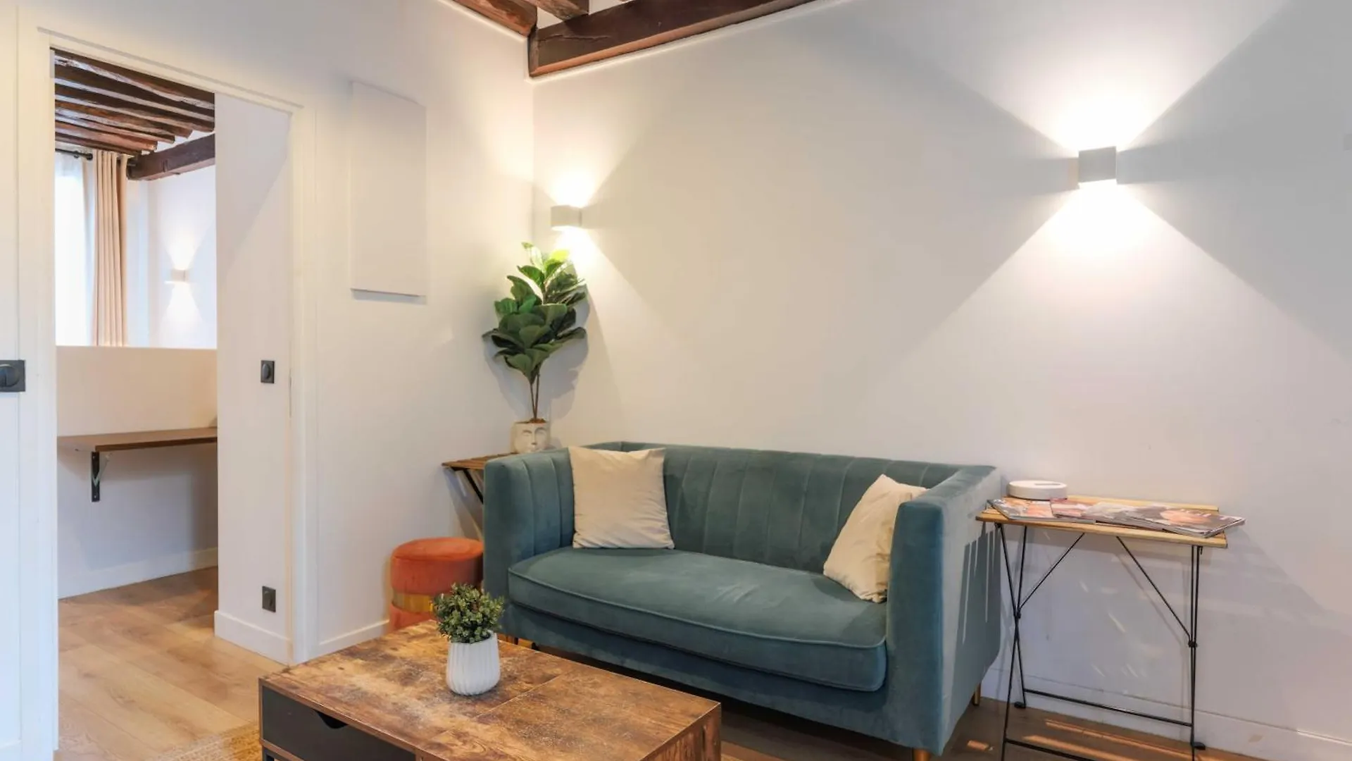 Superb Apartment La Sorbonne Latin Quarter Paris